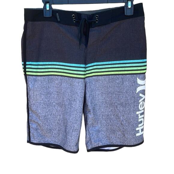 Hurley gray & black board shorts size 28 - Picture 1 of 7